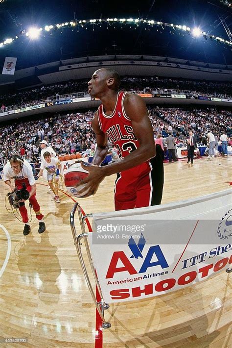 michael jordan three pointer.